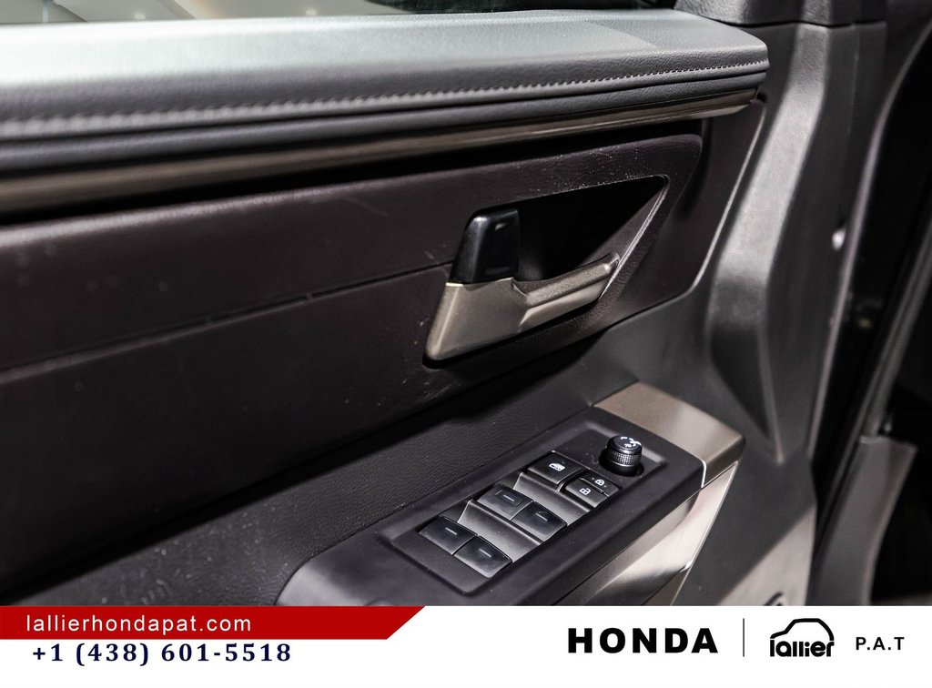 2024 Toyota Tundra SR5 in Montréal, Quebec - 11 - w1024h768px