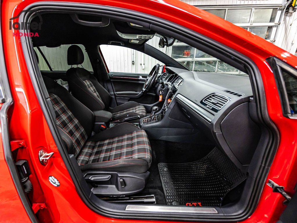 Volkswagen Golf GTI  2019 à , Québec - 15 - w1024h768px