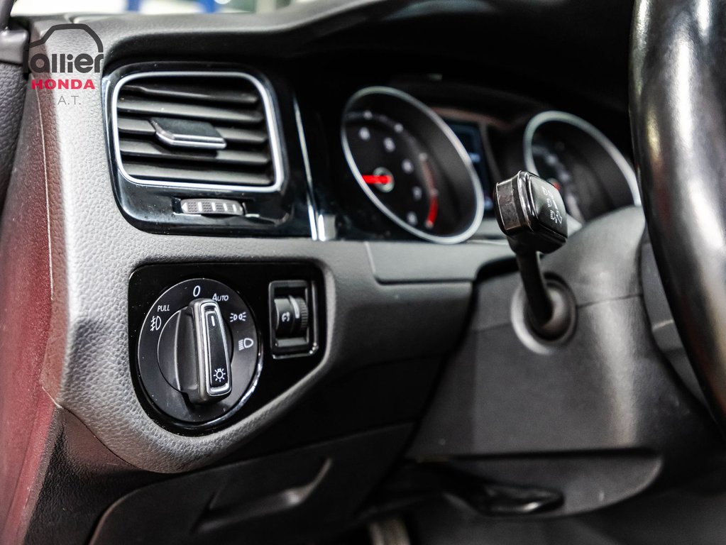 Volkswagen Golf GTI  2019 à , Québec - 18 - w1024h768px