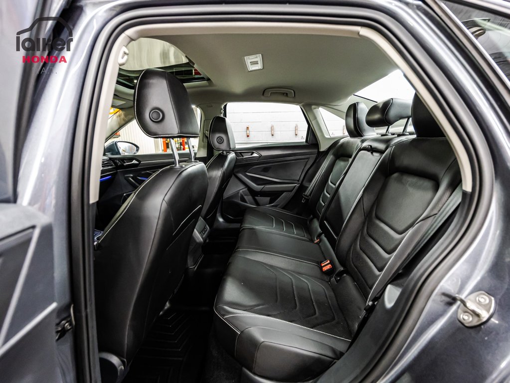 2022 Volkswagen Jetta Highline 1 PROPRIO JAMAIS ACCIDENTÉ in Lachenaie, Quebec - 14 - w1024h768px