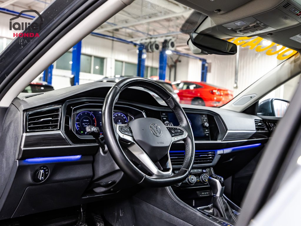 2022 Volkswagen Jetta Highline 1 PROPRIO JAMAIS ACCIDENTÉ in Lachenaie, Quebec - 21 - w1024h768px