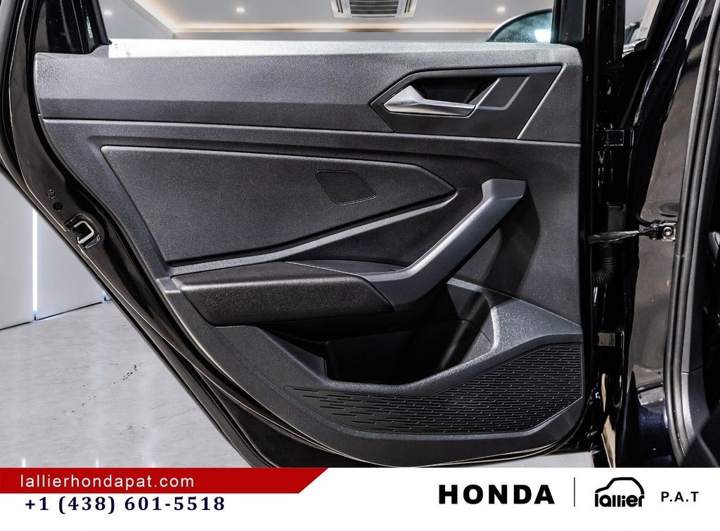 Volkswagen Jetta Comfortline 2023 à Montréal, Québec - 13 - w1024h768px