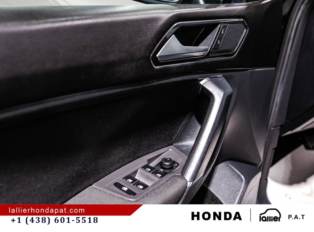 2018 Volkswagen Tiguan Trendline in Montreal, Quebec - 11 - w1024h768px