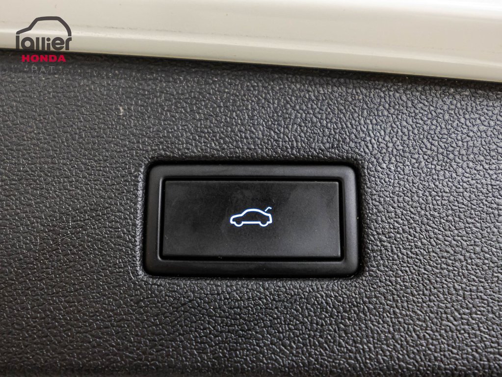 Volkswagen Tiguan Comfortline R-Line Black Edition 2022 à , Québec - 16 - w1024h768px