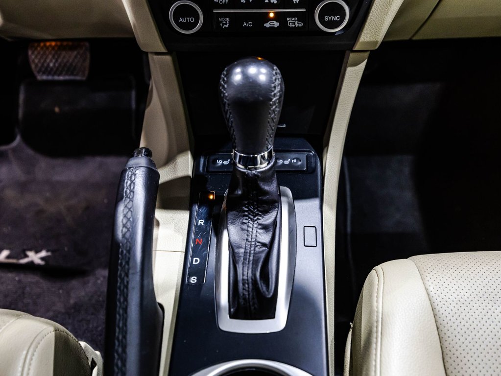 2016 Acura ILX in , Quebec - 26 - w1024h768px