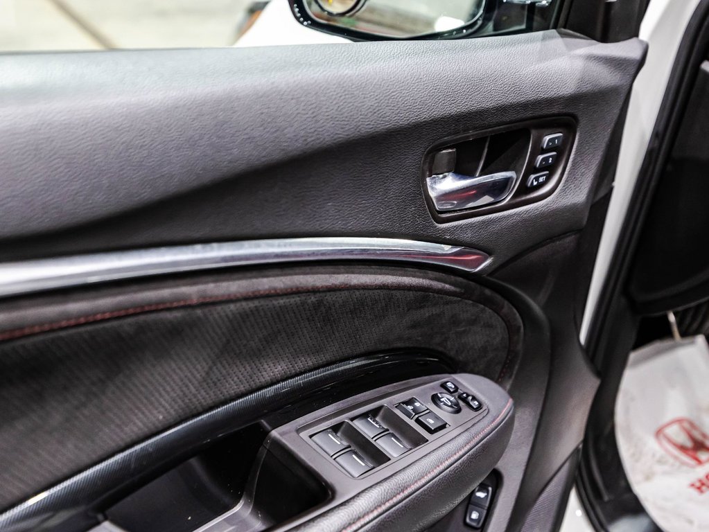 2019 Acura MDX A-SPEC in Lachenaie, Quebec - 12 - w1024h768px