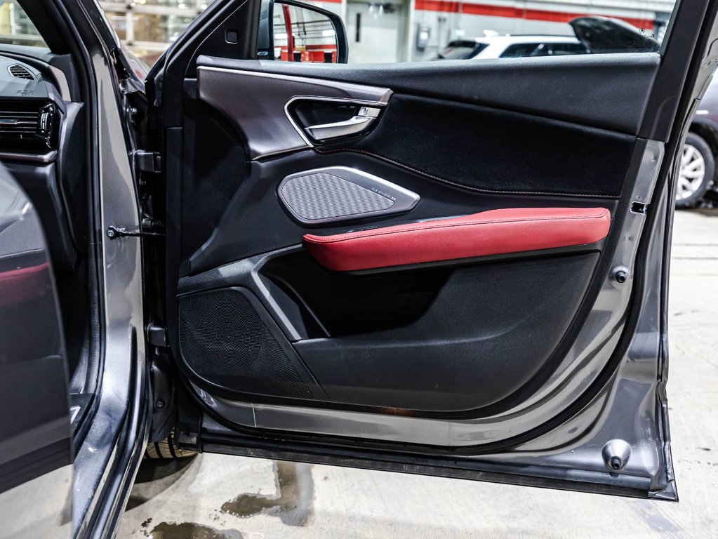 Acura RDX Platinum Elite A-Spec 2024 à Lachenaie, Québec - 17 - w1024h768px