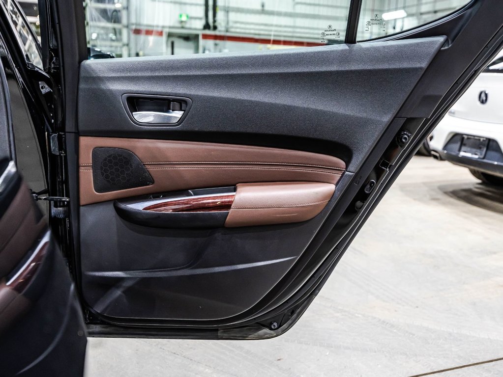 Acura TLX V6 Tech 2016 à , Québec - 14 - w1024h768px