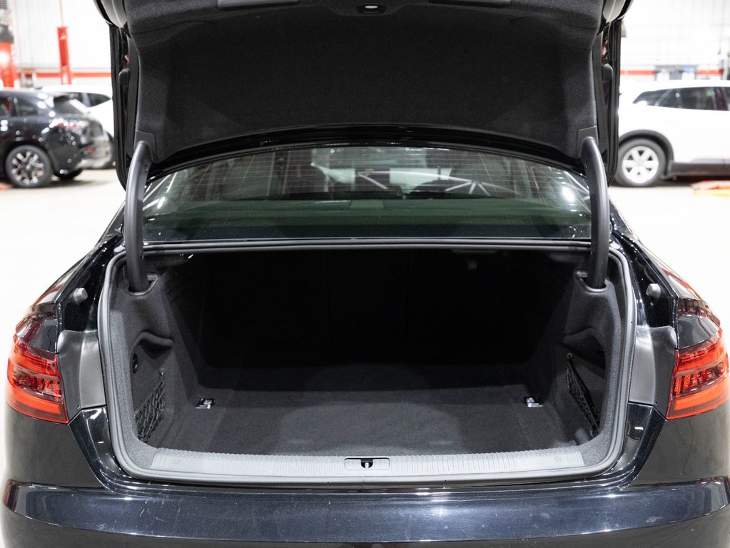2018 Audi A4 Sedan Komfort in , Quebec - 15 - w1024h768px