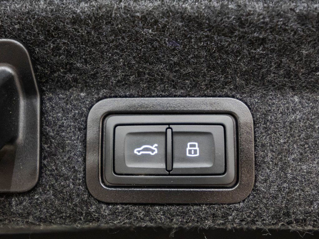 Audi A6 Sedan Progressiv SLINE 2023 à , Québec - 15 - w1024h768px