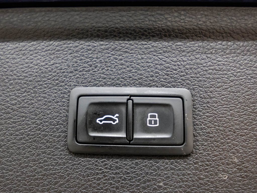 Audi SQ5 Technik 2018 à Lachenaie, Québec - 15 - w1024h768px