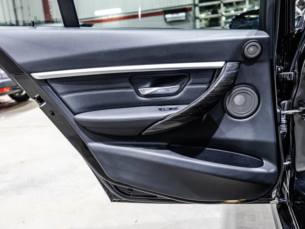 2018 BMW 3 Series 340i xDrive in , Quebec - 12 - w1024h768px