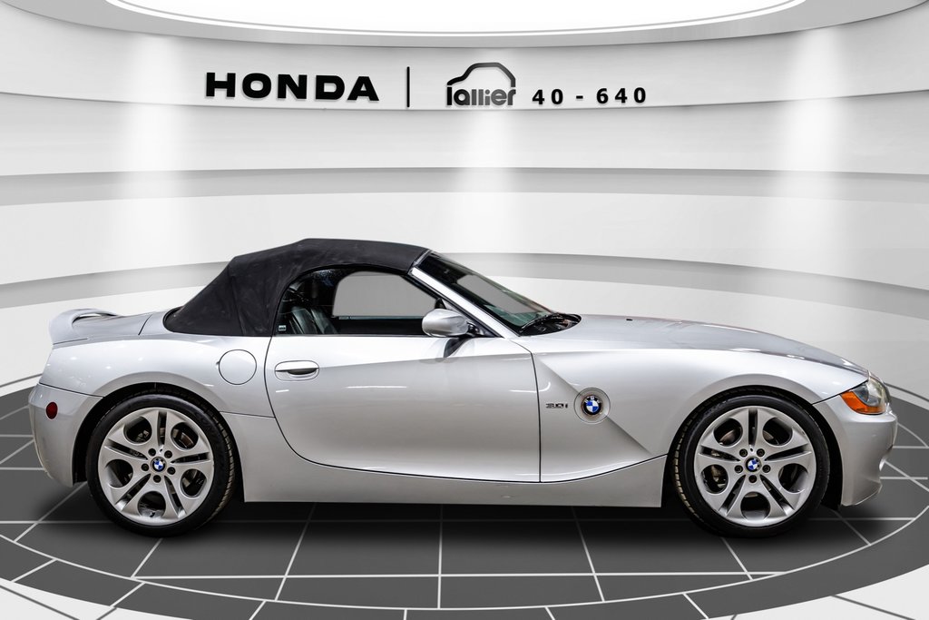 BMW Z4 3.0i 2003 à Lachenaie, Québec - 8 - w1024h768px