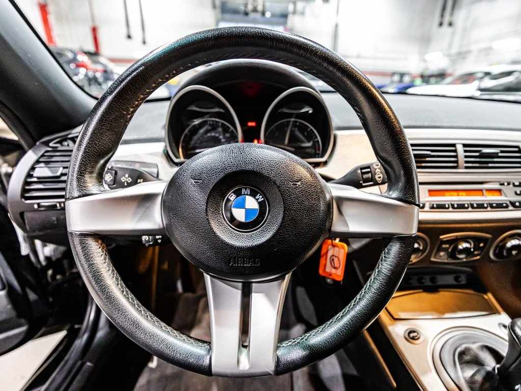 BMW Z4 2.5i 2003 à Lachenaie, Québec - 18 - w1024h768px