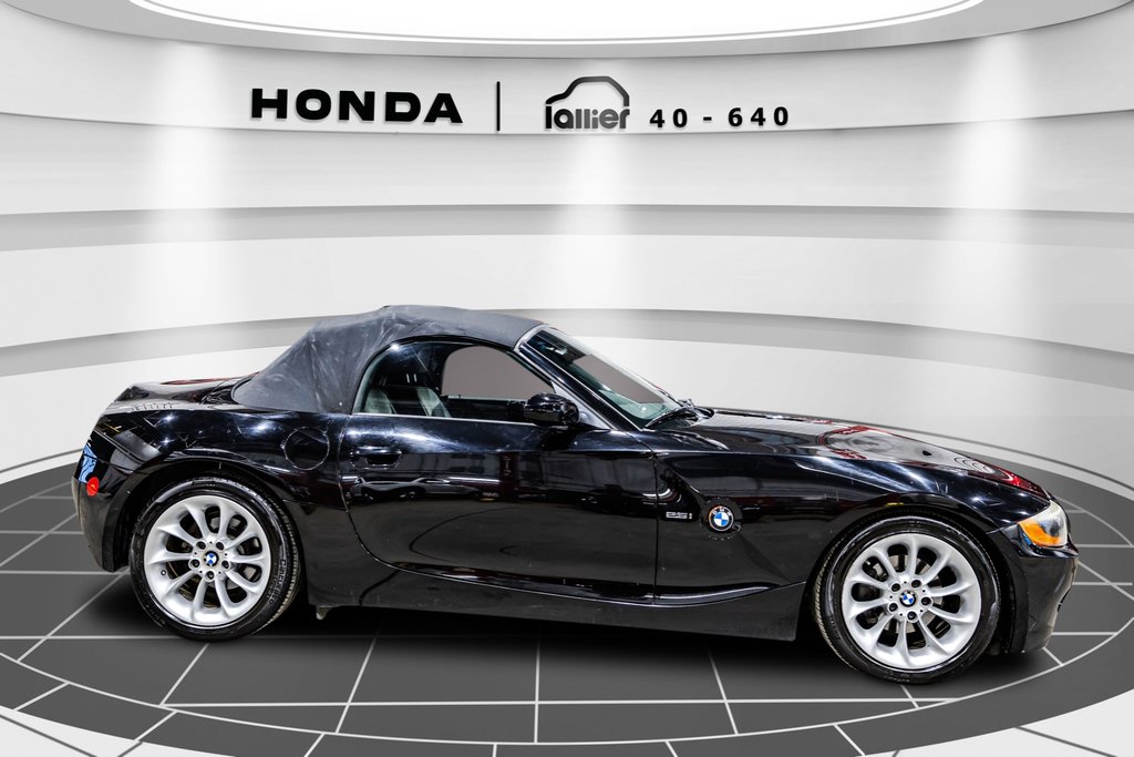 BMW Z4 2.5i 2003 à Lachenaie, Québec - 8 - w1024h768px