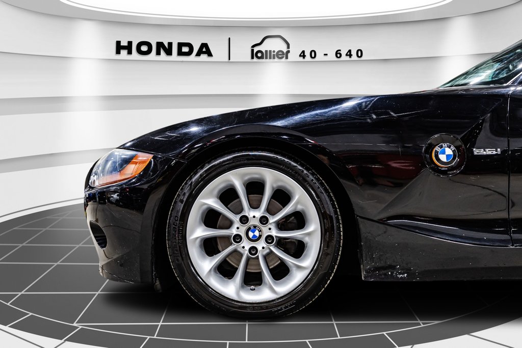 BMW Z4 2.5i 2003 à Lachenaie, Québec - 10 - w1024h768px