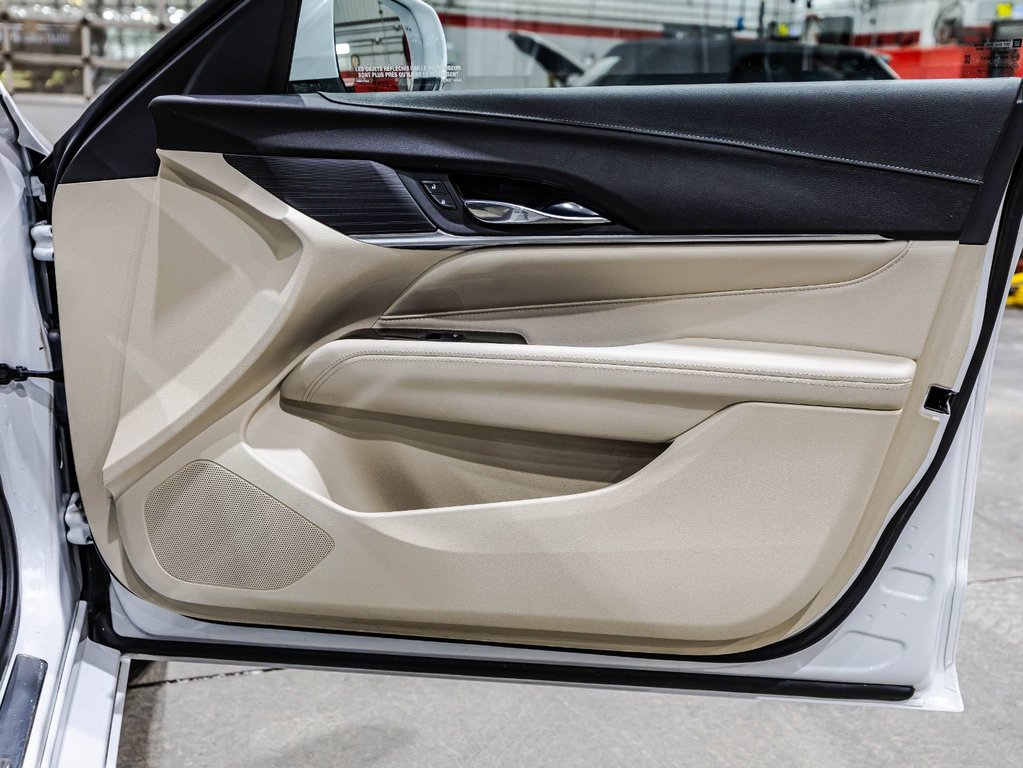 Cadillac CT4 Luxury 2022 à Lachenaie, Québec - 17 - w1024h768px