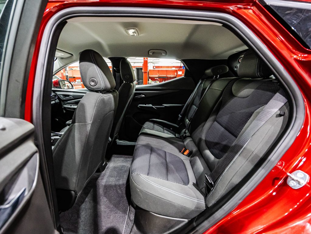 2022 Chevrolet BOLT EUV LT in Lachenaie, Quebec - 14 - w1024h768px
