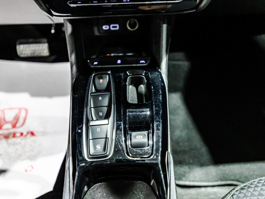 2022 Chevrolet BOLT EUV LT in Lachenaie, Quebec - 25 - w1024h768px
