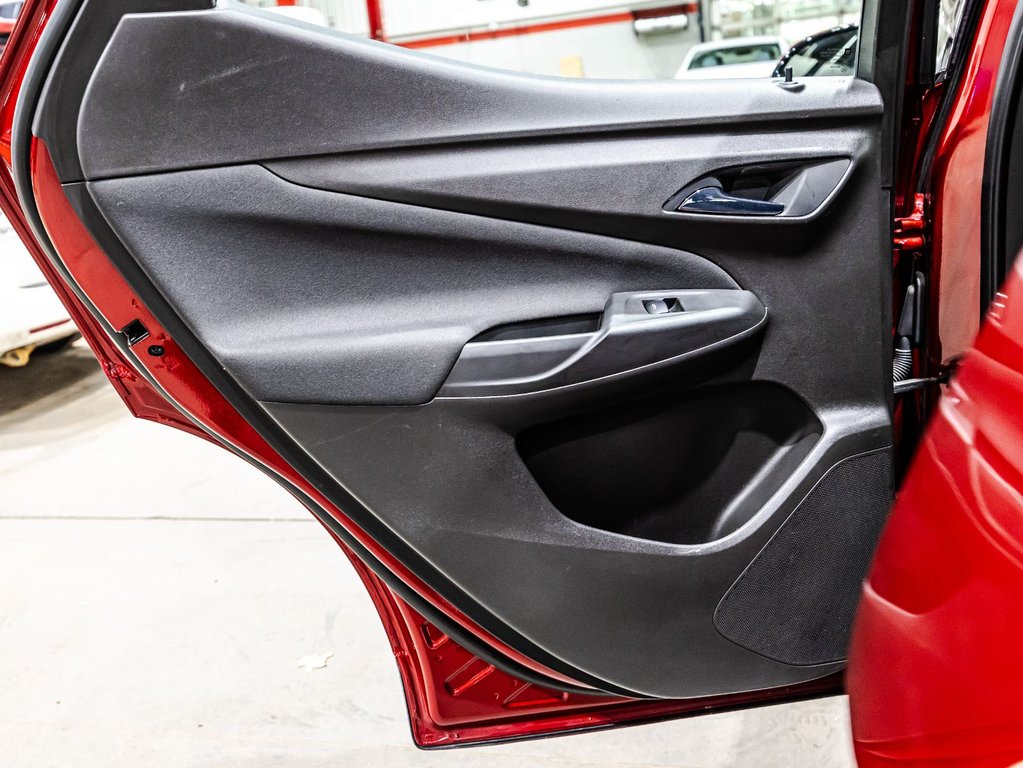 2022 Chevrolet BOLT EUV LT in Lachenaie, Quebec - 13 - w1024h768px