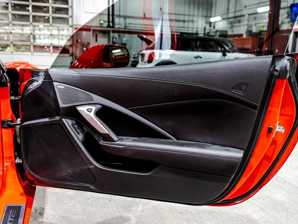 Chevrolet Corvette 1LT 2019 à Lachenaie, Québec - 14 - w1024h768px