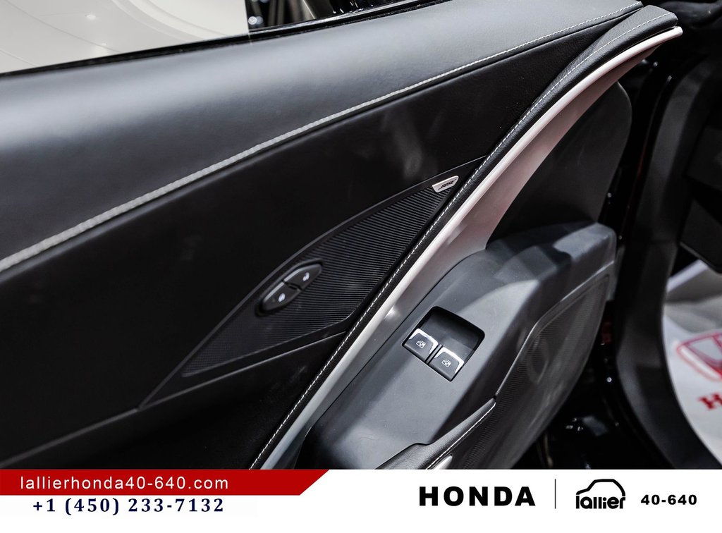 2019 Chevrolet Corvette 1LT in Montréal, Quebec - 11 - w1024h768px