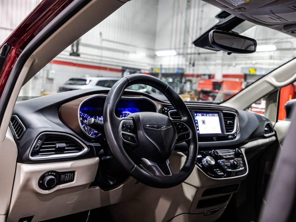 Chrysler Grand Caravan SXT 2022 à Lachenaie, Québec - 21 - w1024h768px