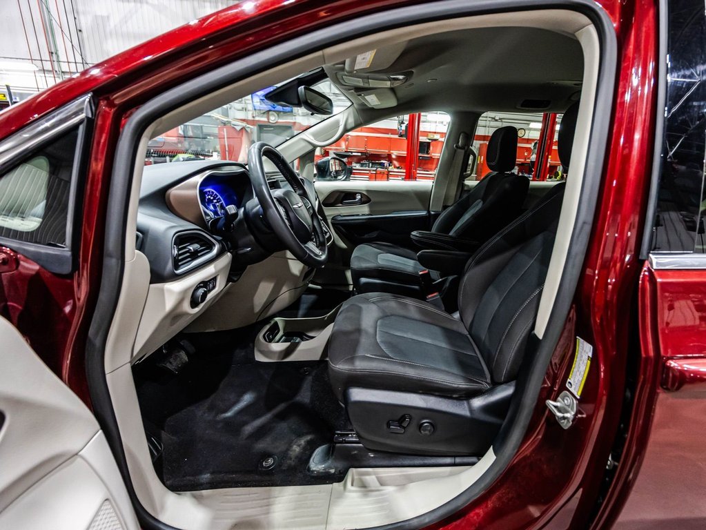 Chrysler Grand Caravan SXT 2022 à Lachenaie, Québec - 20 - w1024h768px