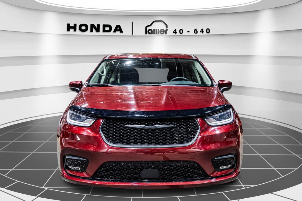 Chrysler Grand Caravan SXT 2022 à Lachenaie, Québec - 2 - w1024h768px