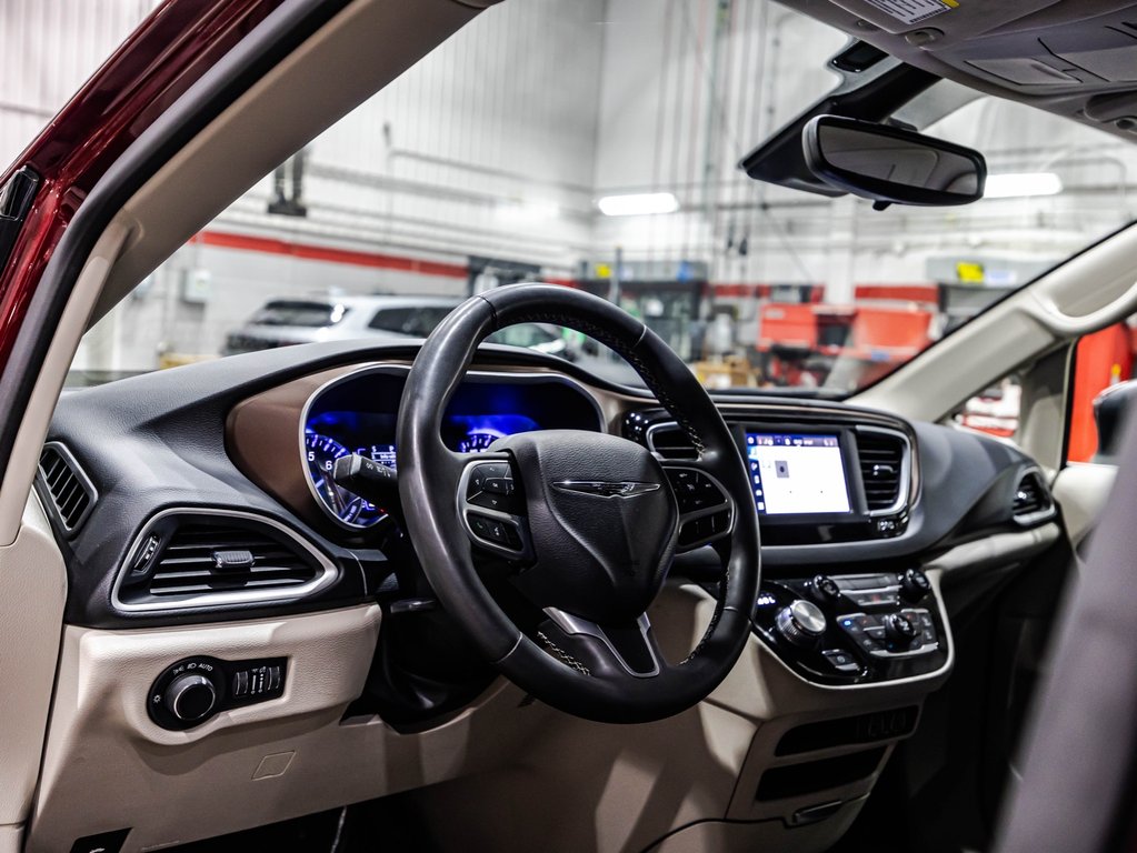 Chrysler Grand Caravan SXT 2023 à Lachenaie, Québec - 21 - w1024h768px