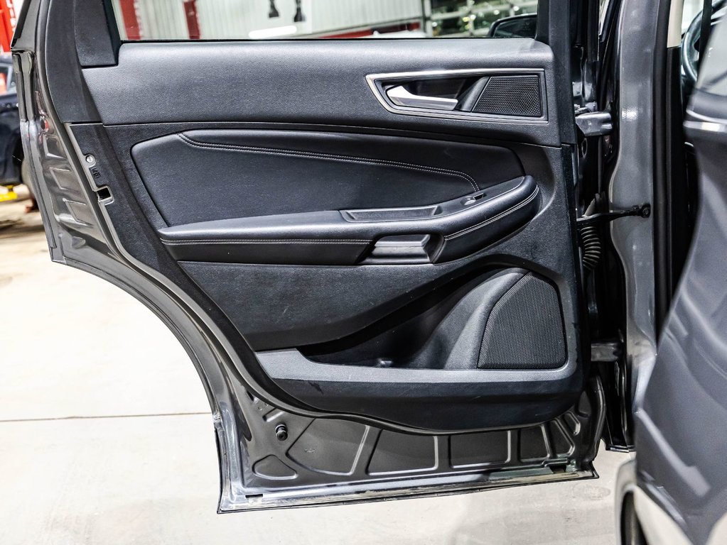 2022 Ford Edge Titanium in , Quebec - 12 - w1024h768px