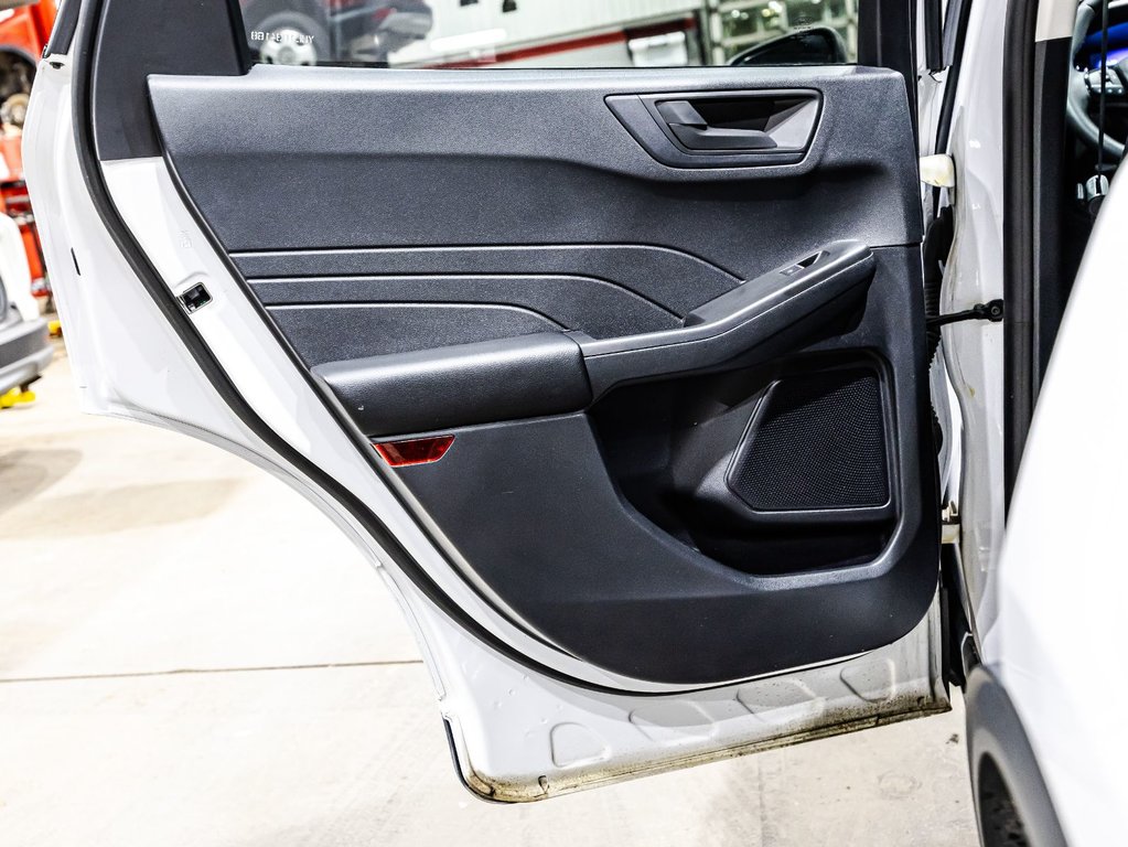 Ford Escape SE Hybrid 2022 à , Québec - 12 - w1024h768px