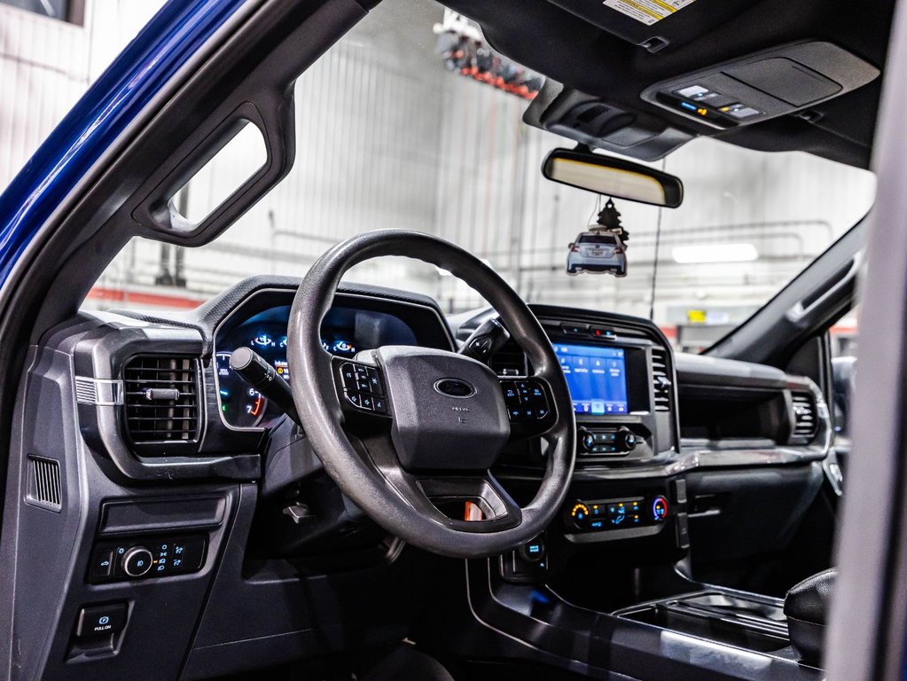 Ford F-150 XL 2022 à Lachenaie, Québec - 18 - w1024h768px