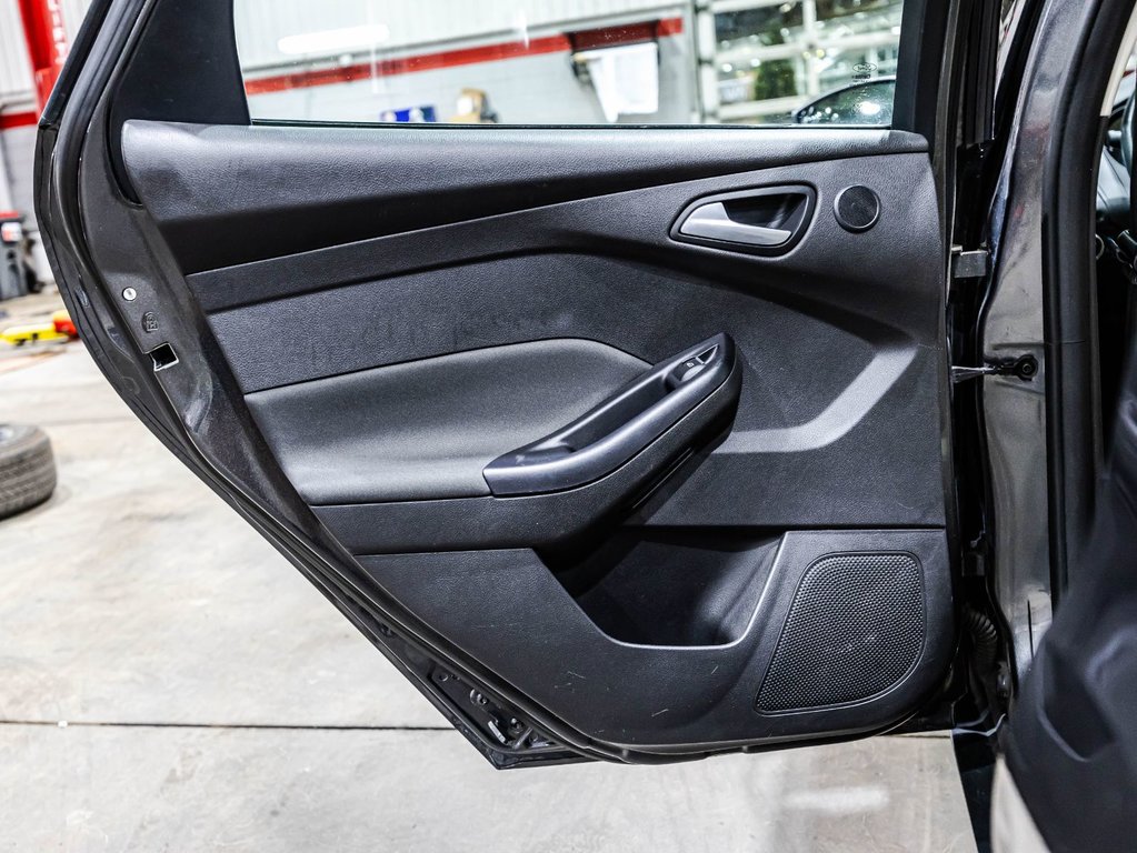2016 Ford Focus Titanium in , Quebec - 13 - w1024h768px