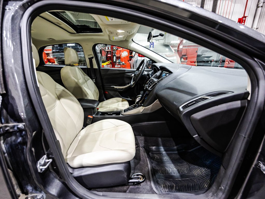 2016 Ford Focus Titanium in , Quebec - 18 - w1024h768px