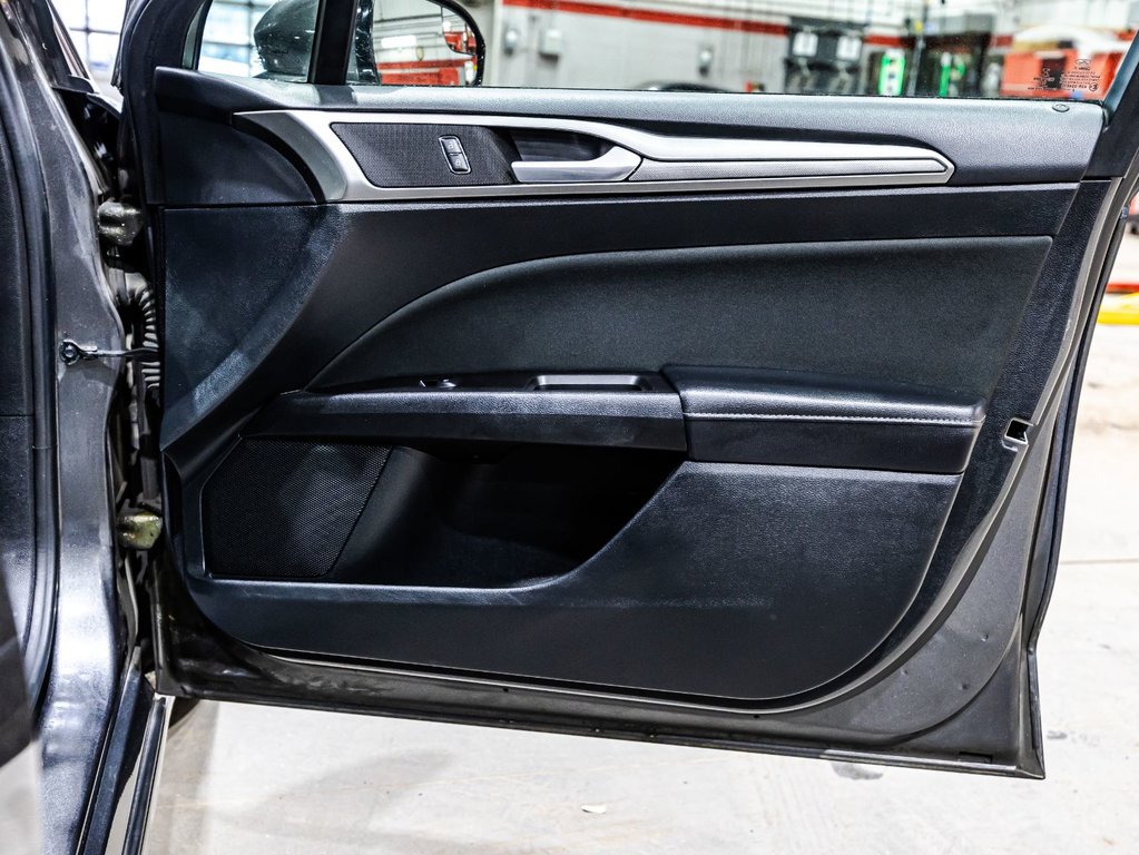 2017 Ford Fusion SE in , Quebec - 16 - w1024h768px