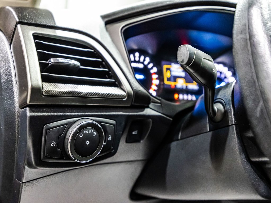 2017 Ford Fusion SE in , Quebec - 20 - w1024h768px