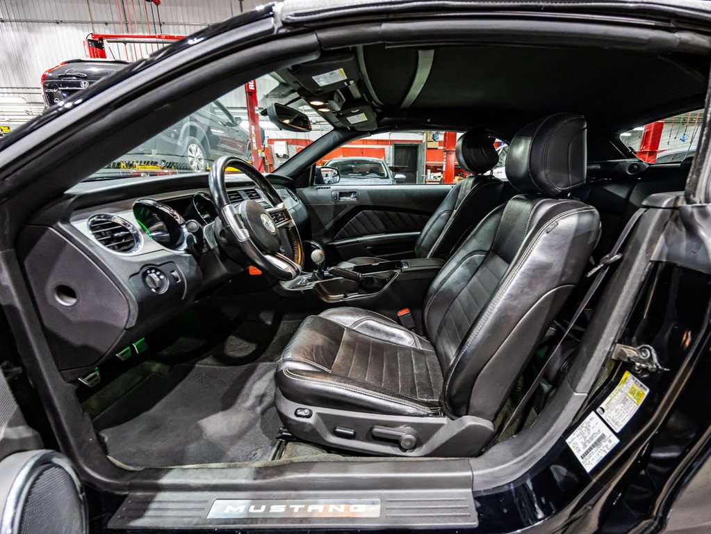 Ford Mustang V6 Premium 2014 à , Québec - 16 - w1024h768px