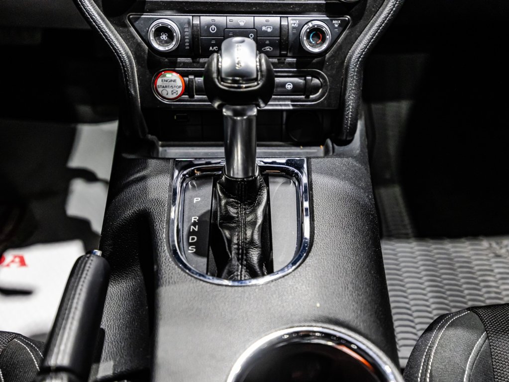 Ford Mustang V6 2015 à , Québec - 22 - w1024h768px
