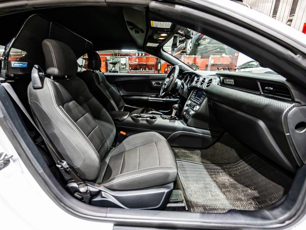 Ford Mustang V6 2015 à , Québec - 14 - w1024h768px