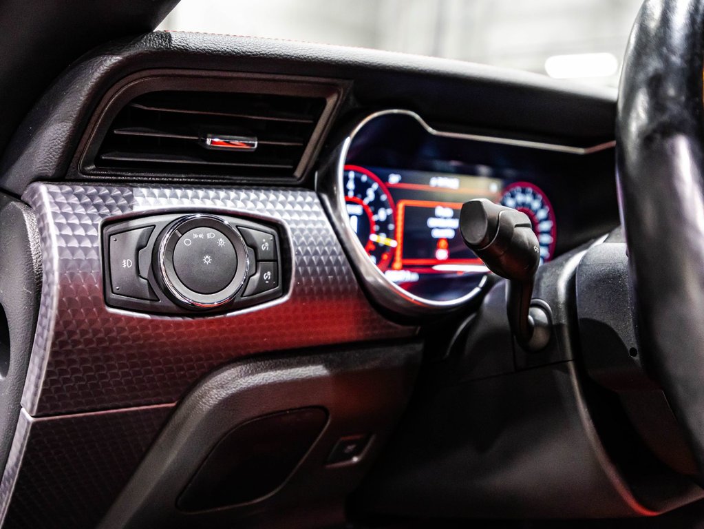 2019 Ford Mustang GT Premium in Lachenaie, Quebec - 18 - w1024h768px
