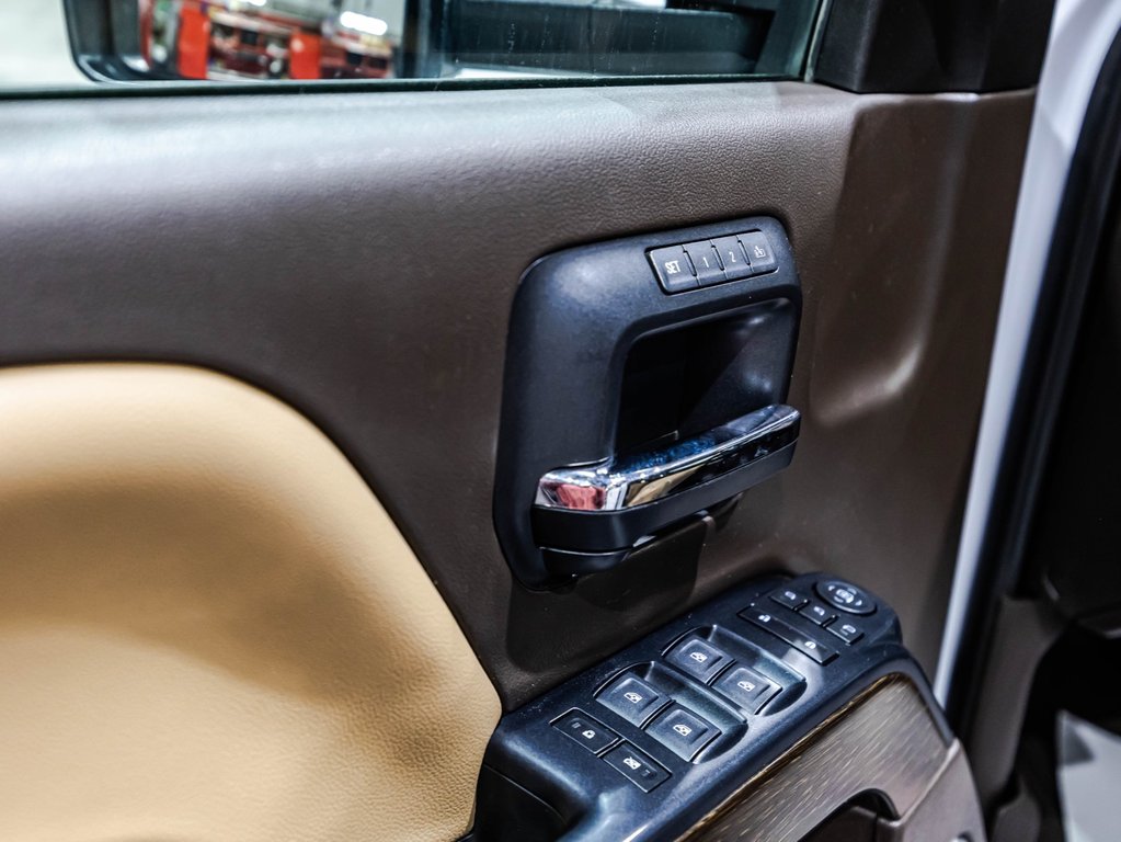 GMC Sierra 2500HD Denali 2018 à Lachenaie, Québec - 11 - w1024h768px