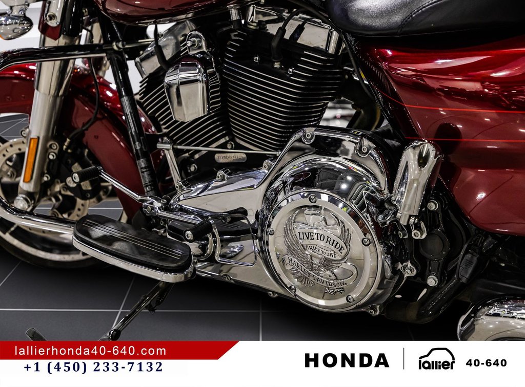 Harley-Davidson Street Glide FLHXS 2016 à Montréal, Québec - 10 - w1024h768px