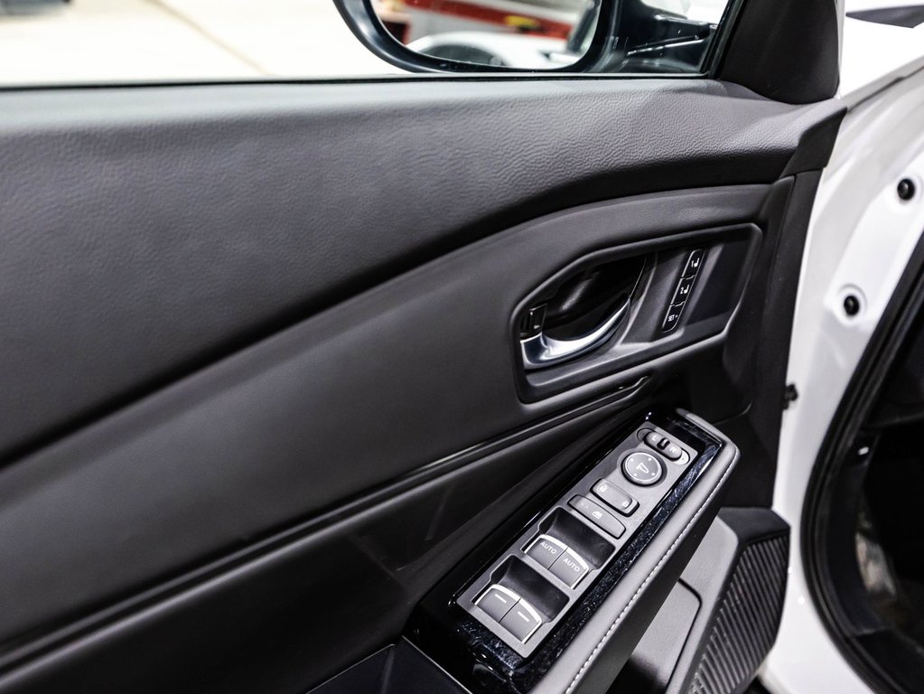 Honda Accord Hybrid Touring 2024 à , Québec - 11 - w1024h768px