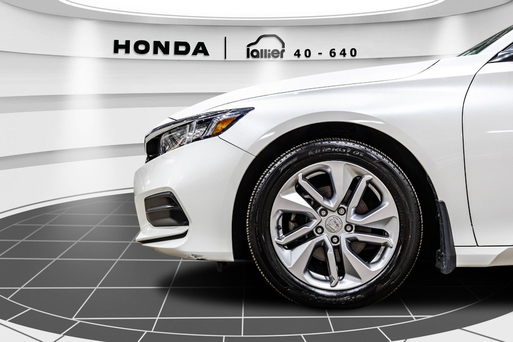 Honda Accord Sedan LX 2018 à Montréal, Québec - 10 - w1024h768px