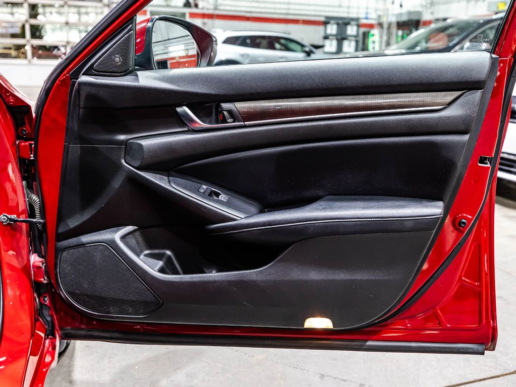 Honda Accord Sedan Sport 2018 à , Québec - 16 - w1024h768px