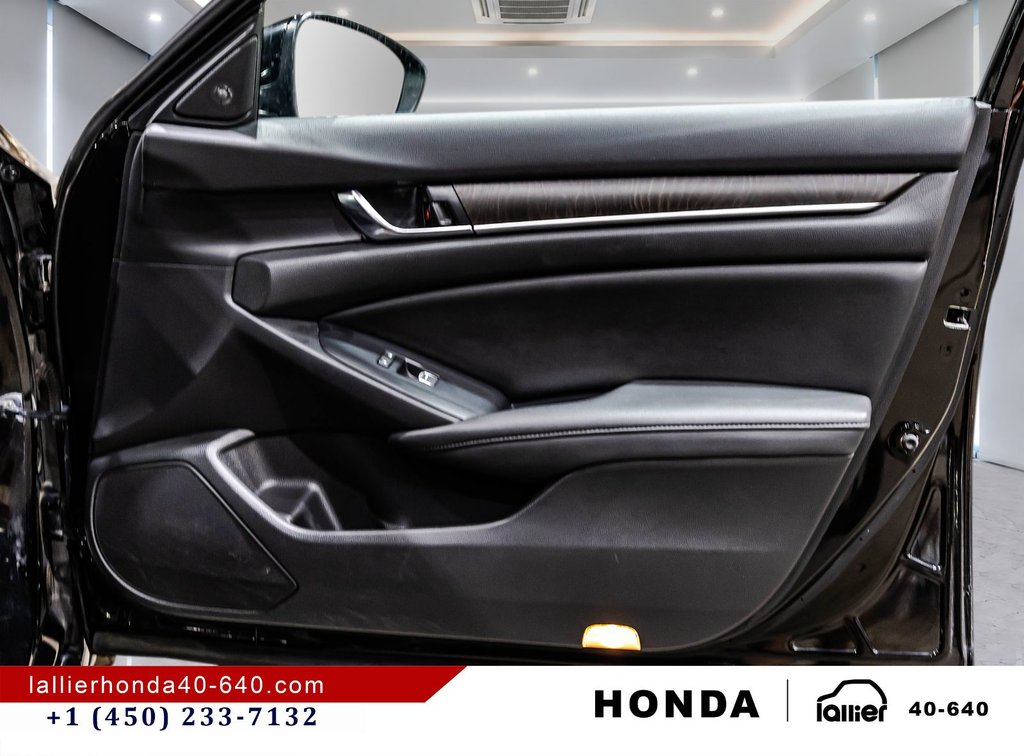 Honda Accord Sedan Touring 2.0 2019 à Montréal, Québec - 17 - w1024h768px
