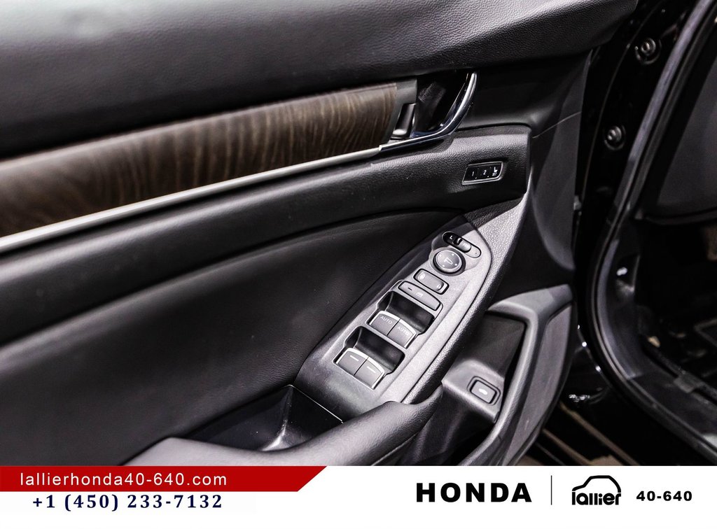 Honda Accord Sedan Touring 2.0 2019 à Montréal, Québec - 11 - w1024h768px