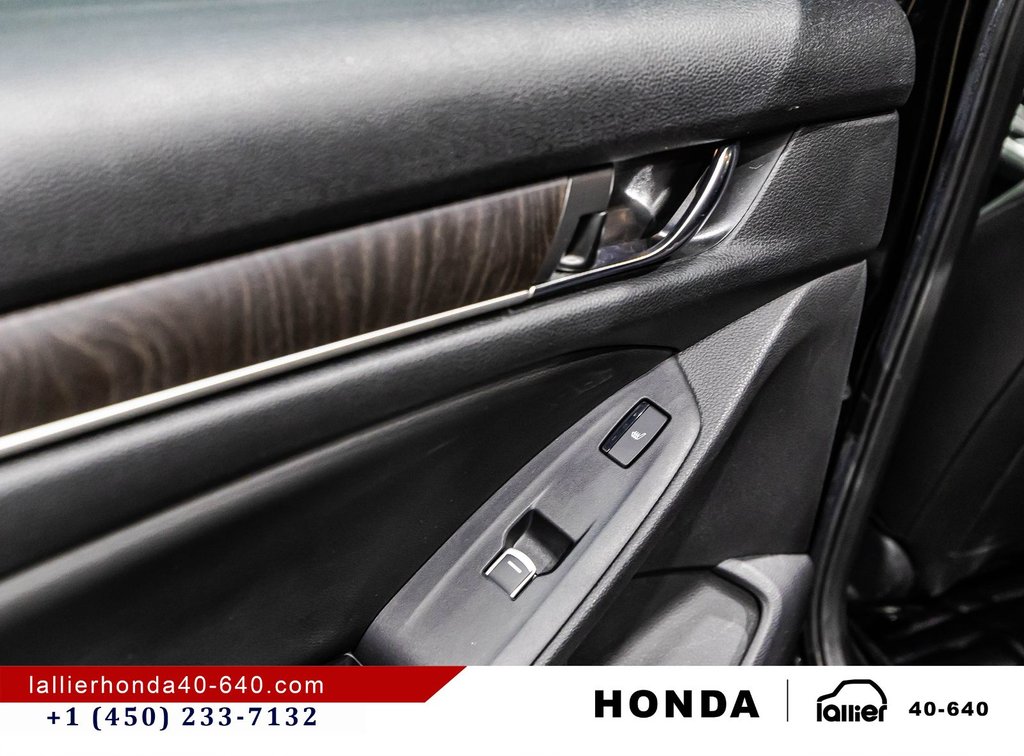 Honda Accord Sedan Touring 2.0 2019 à Montréal, Québec - 12 - w1024h768px