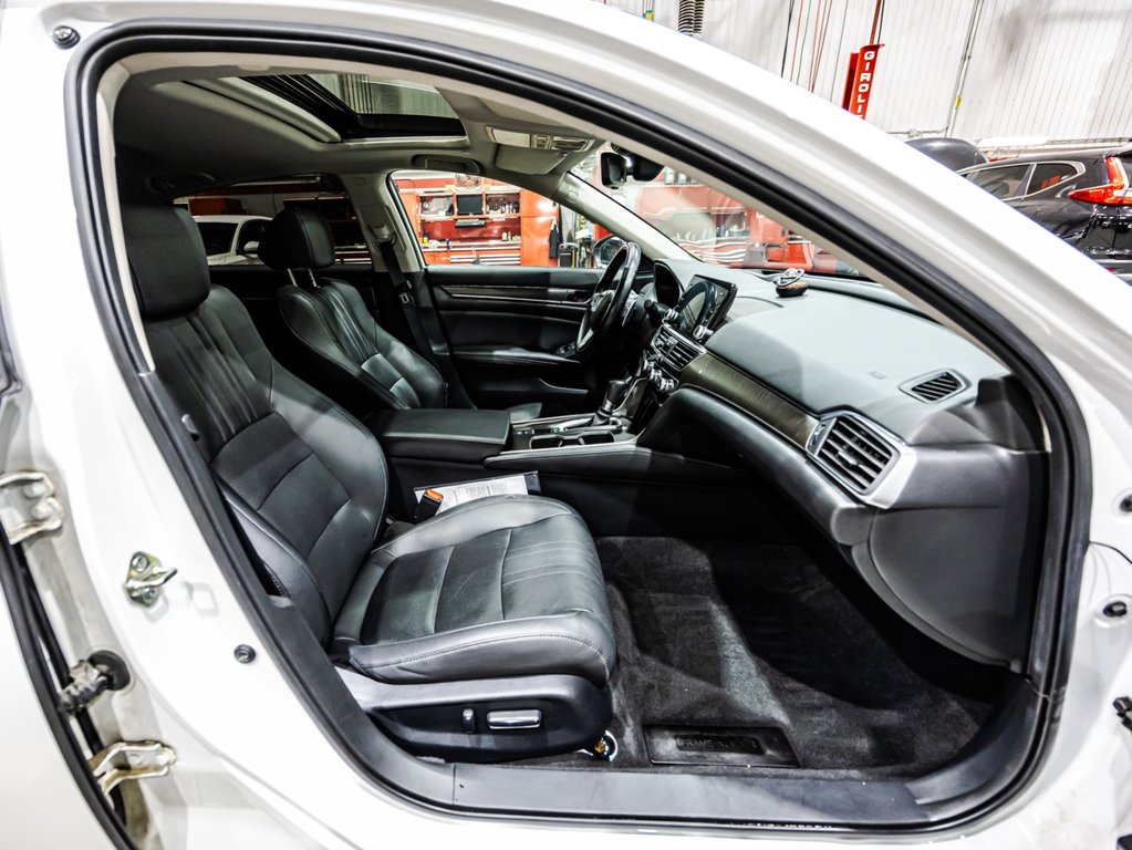 Honda Accord Sedan Touring 2020 à , Québec - 18 - w1024h768px